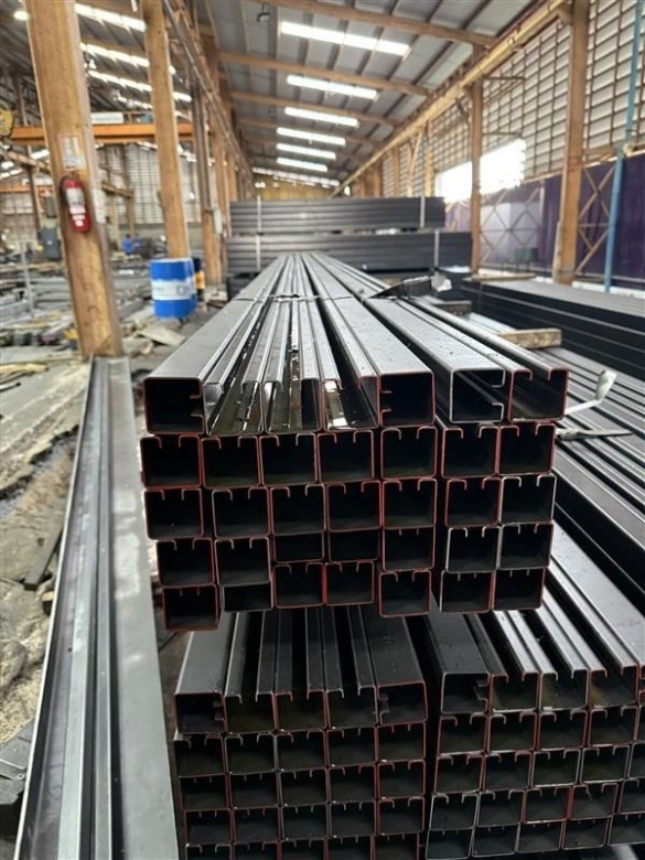 จำหน่ายรางแขวนประตูเหล็ก_0 จำหน่ายรางแขวนประตูเหล็ก_0